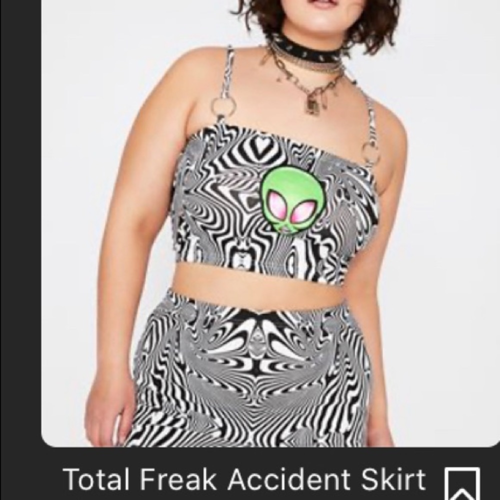 DOLLSKILL Total Freak Accident Set - Picture 3 of 3